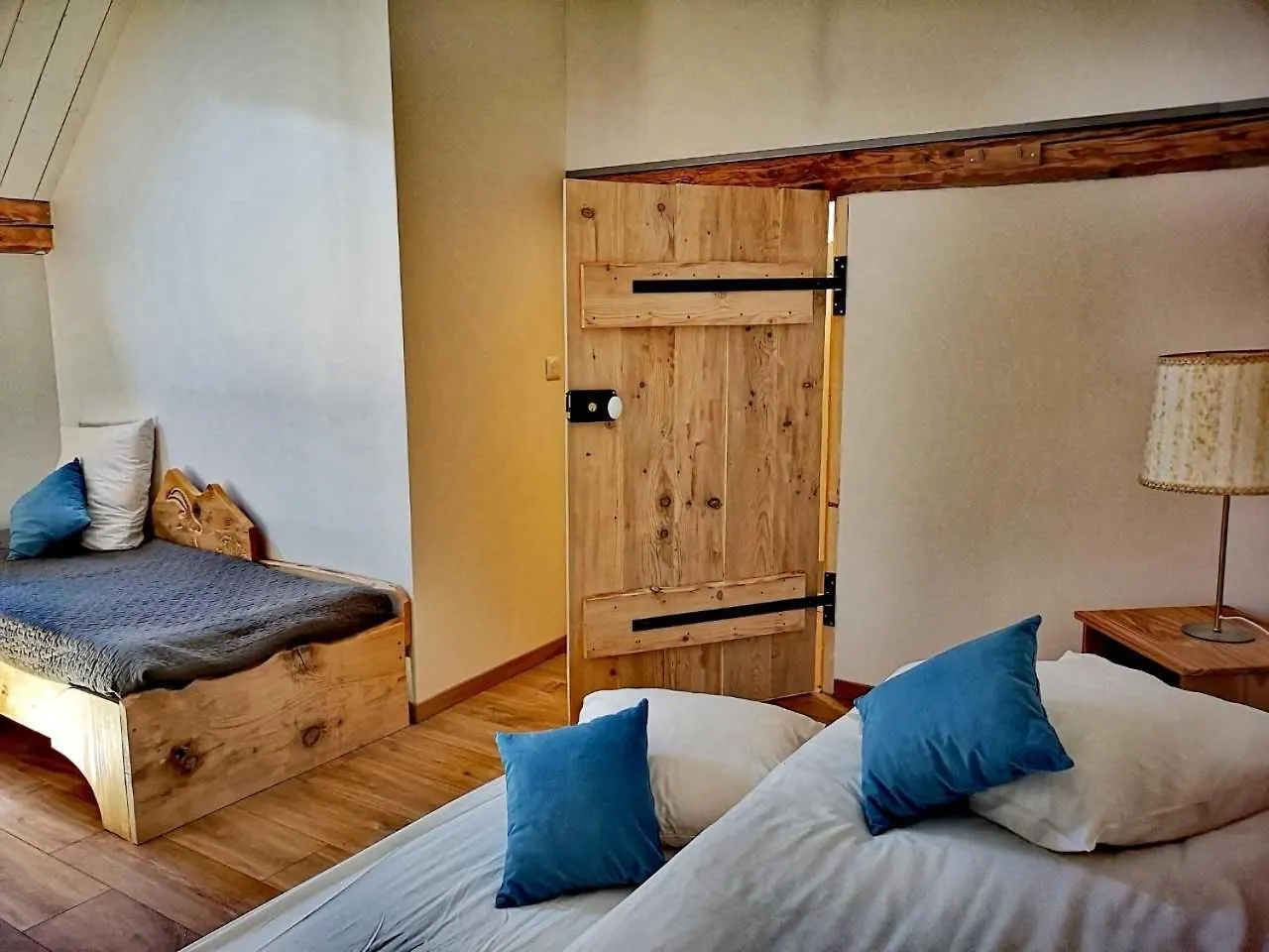 Auberge Des Deux Moucherolles Corrençon-en-Vercors